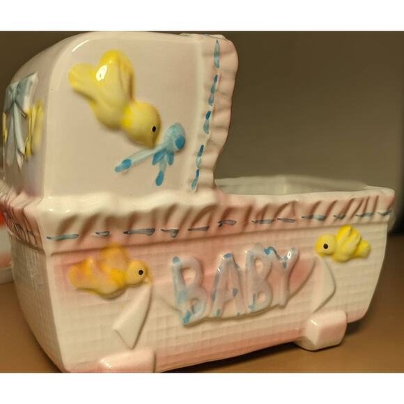 My Neil Vintage 1983 Baby Cradle Planter Pink Bassinet Carriage Nursery Gift - Picture 3 of 10